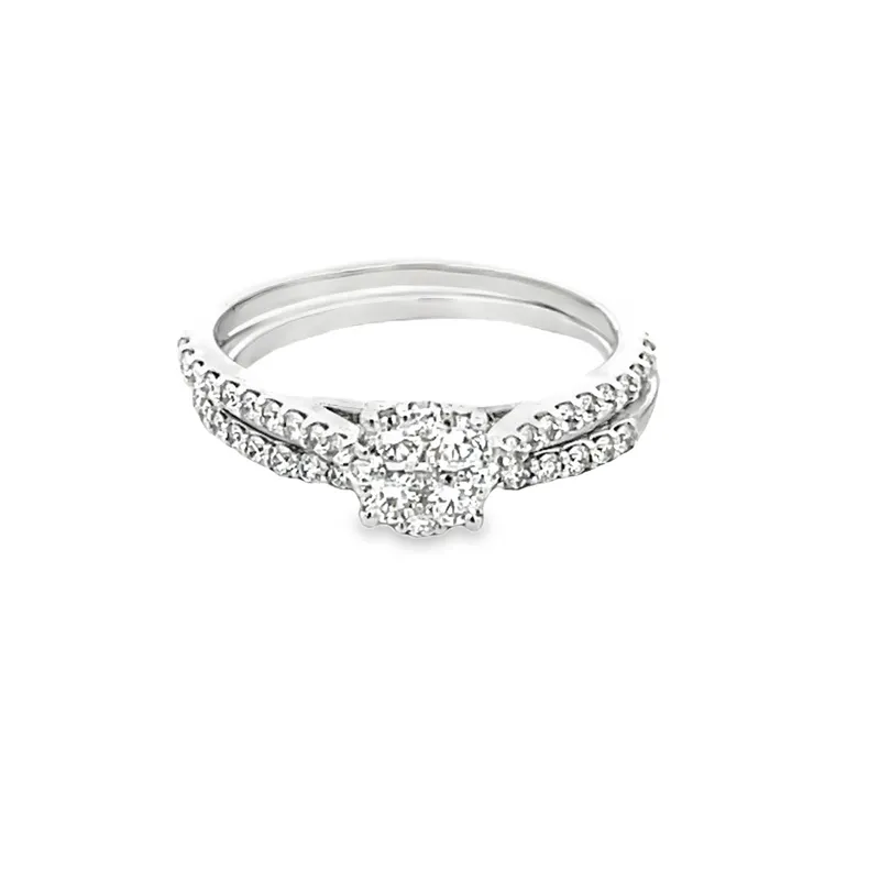 Elegant Diamond Engagement Ring