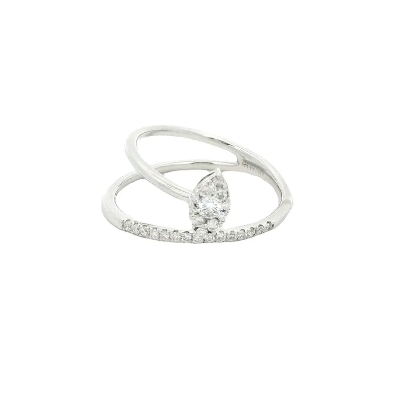 Elegant Diamond-Studded Ring