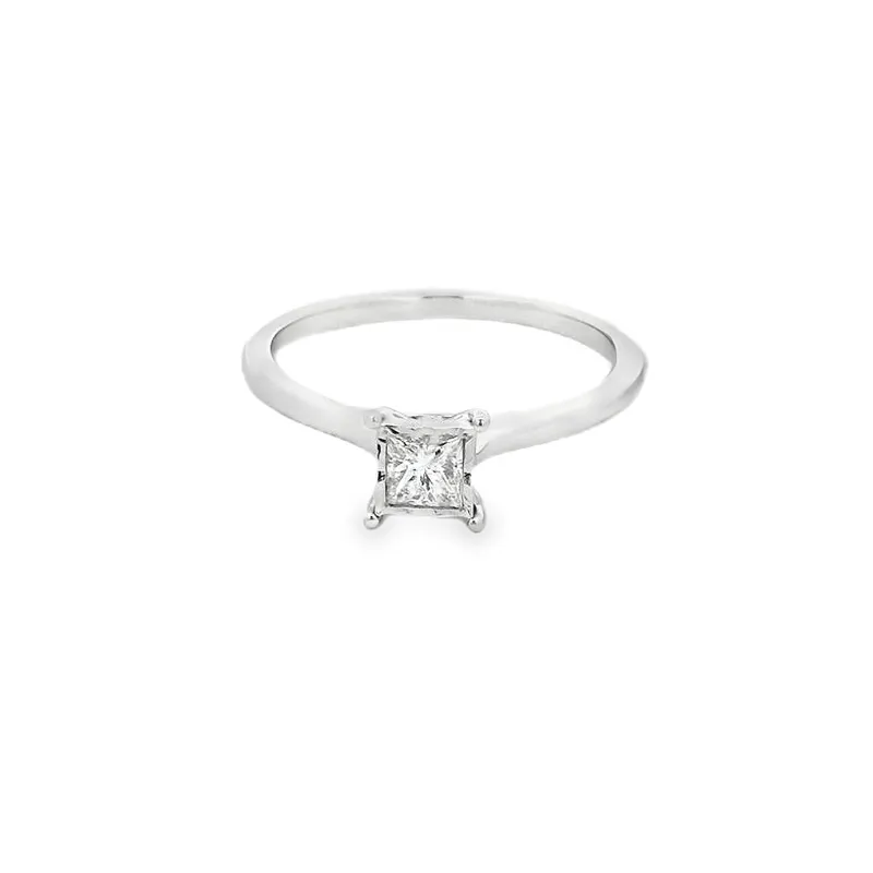 Elegant Princess Cut Diamond Ring