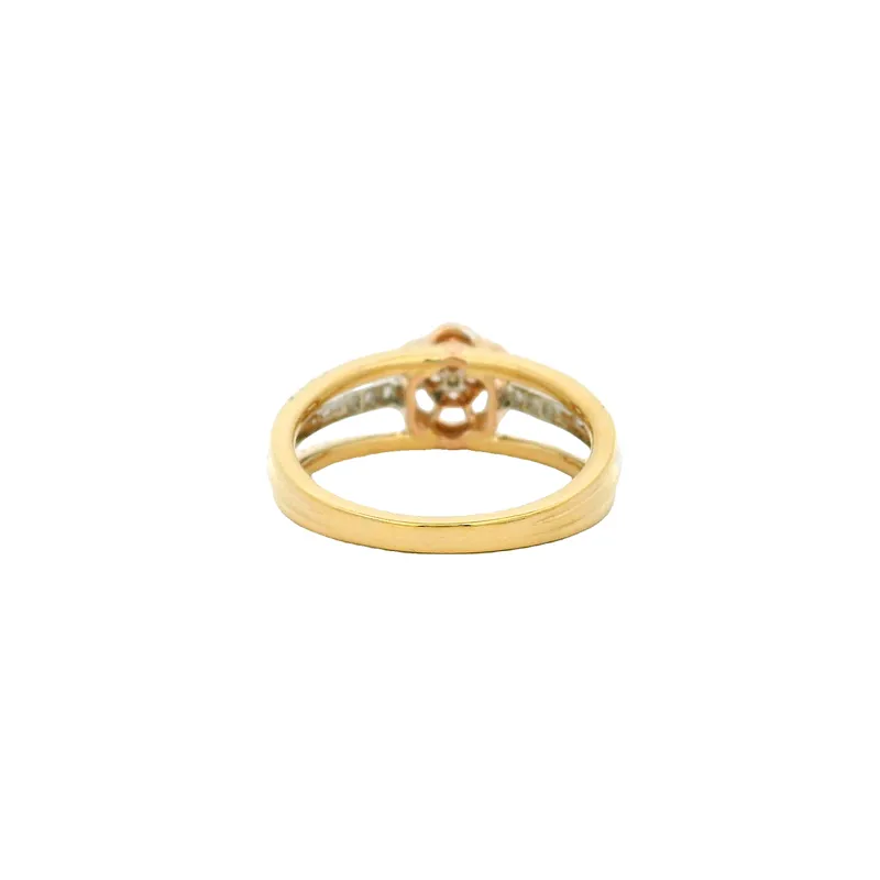 Elegant Diamond Halo Ring