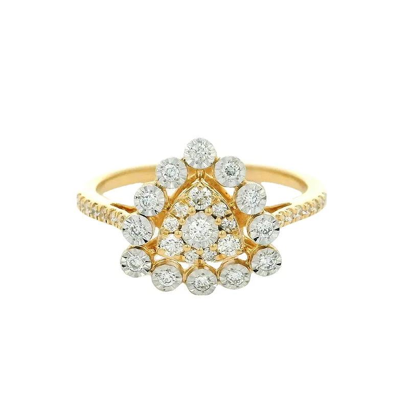 Elegant Diamond Cluster Ring