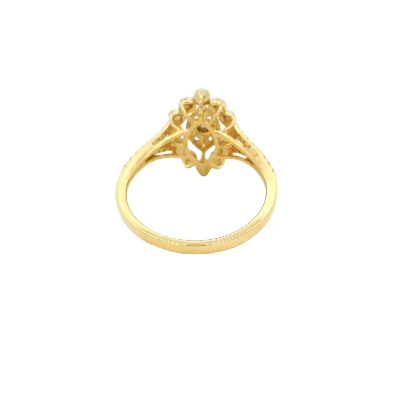 Elegant Diamond Cluster Ring