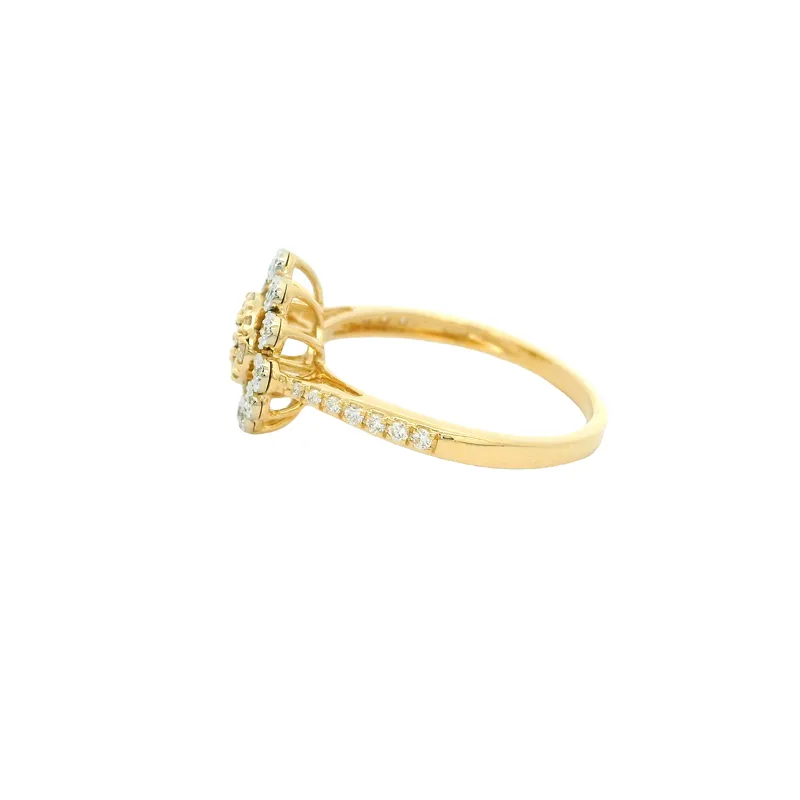 Elegant Gold Diamond Ring