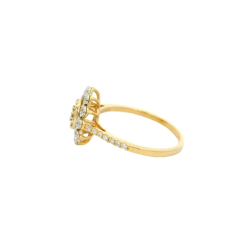 Elegant Floral Diamond Ring - Oval
