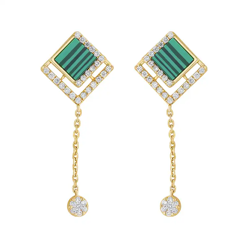 Pendant Set in Gold and Diamonds