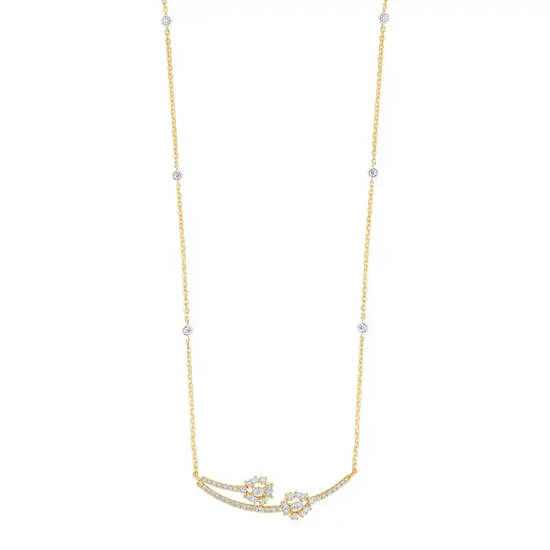 Elegant 18K Gold Diamond Pendant Set