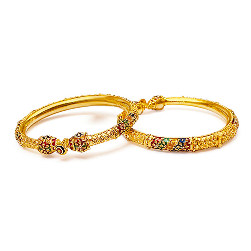 A pair of 22K Yellow Gold Kada Bangles BAN 5643