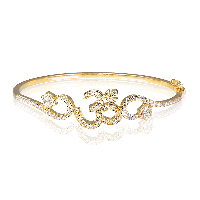 OM Bracelet in 18K Yellow Gold and Diamonds