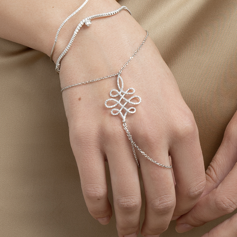 Women's Stars Finger Ring Hand Chain Bracelet - Afandee Lebanon