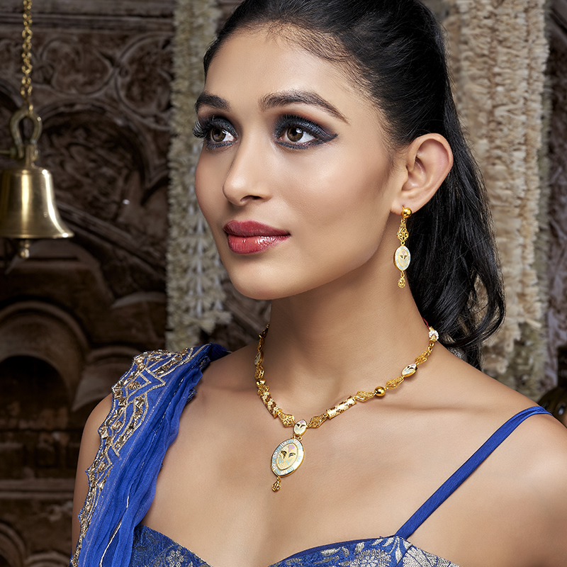 Buy AheliWedding Wear Traditional Kundan Multi Layered Ethnic Designer  Bridal Necklace with Maang Tikka and Earrings Set Indian Festive Jewelry  Set for Women (White) Online at desertcartINDIA