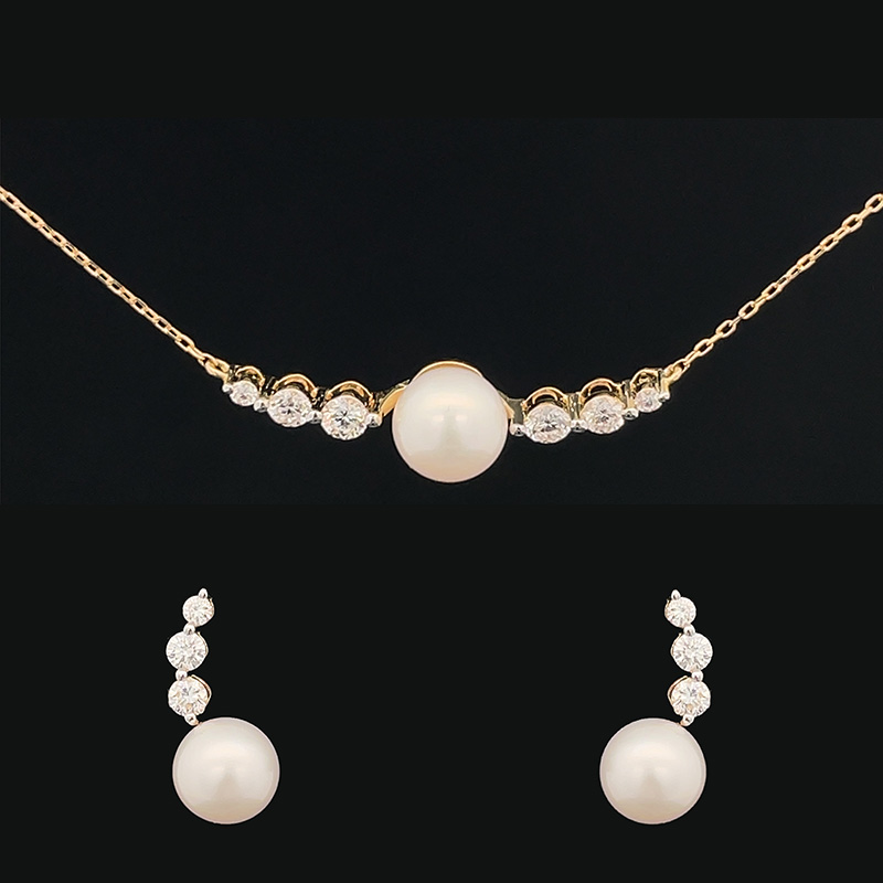 18K Gold Diamond Pearl Pendant Set