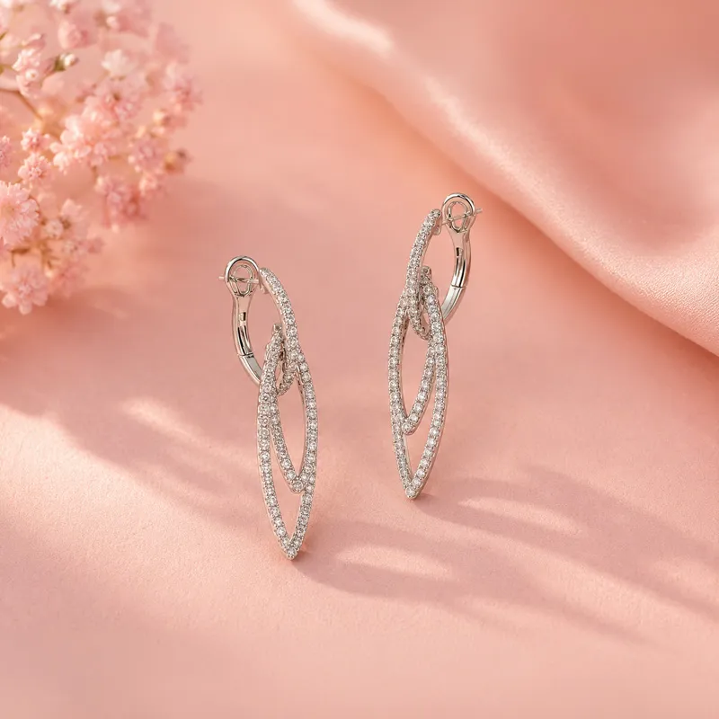 18K White Gold Diamond Hanging Earrings