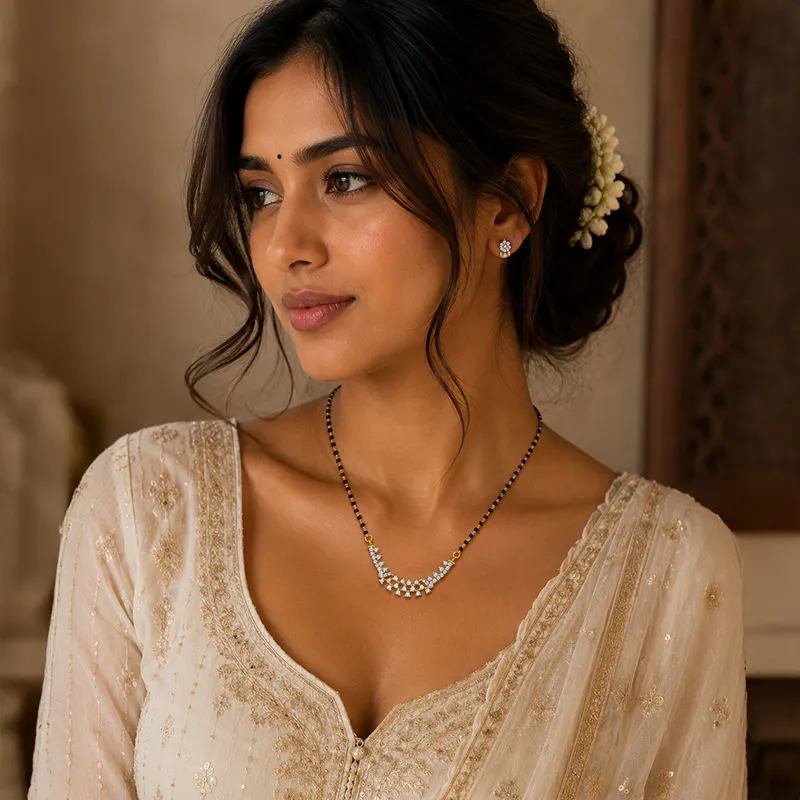 Elegant 18K Gold Diamond Mangalsutra Necklace for Everyday Wear