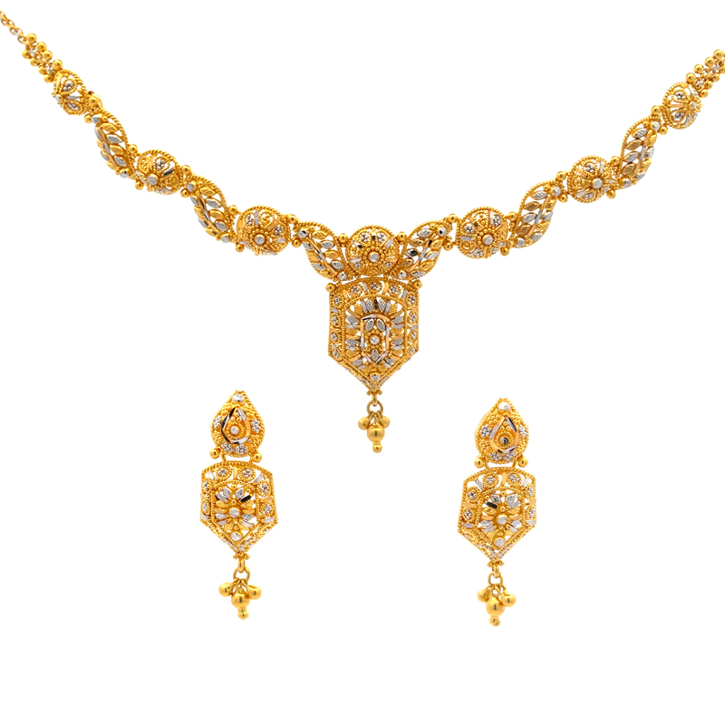 22k Yellow Gold Necklace and earrings Set