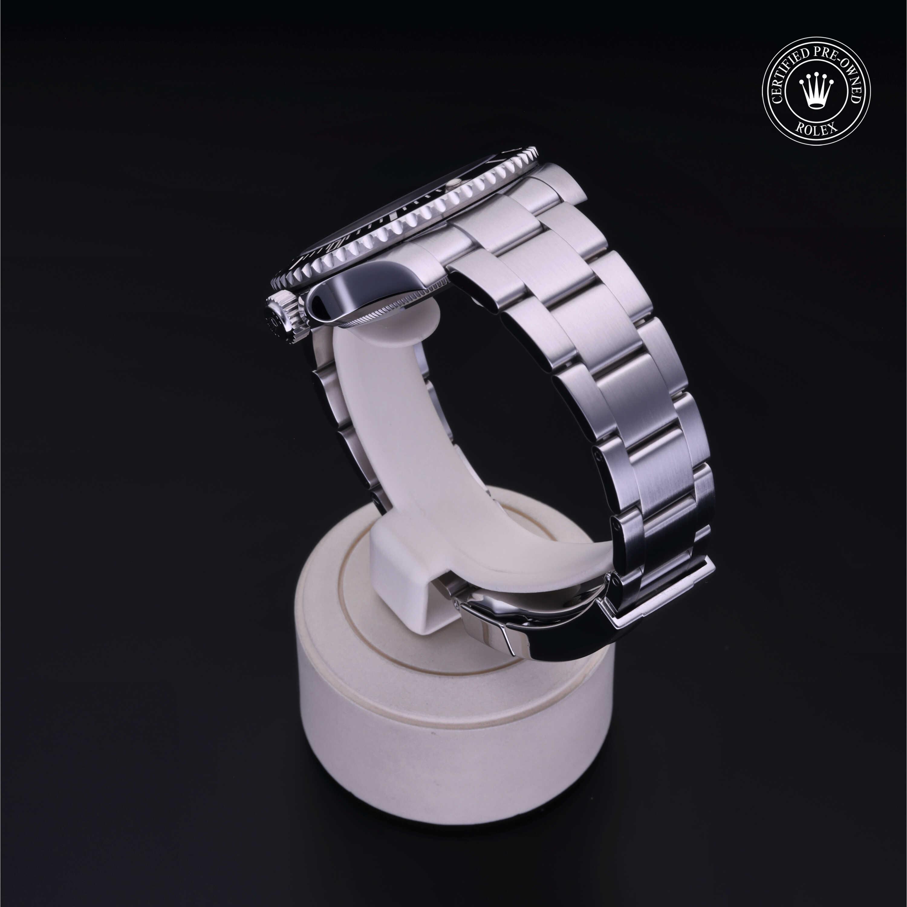 Oyster Perpetual Submariner